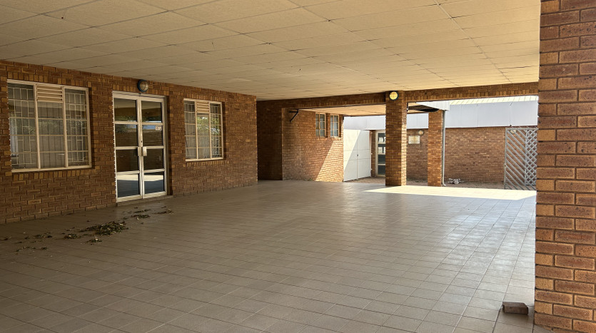 Telkom Portfolio: Expansive Commercial Complex in Krugersdorp Property Images
