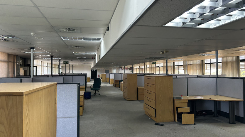 Telkom Portfolio: Expansive Commercial Complex in Krugersdorp Property Images