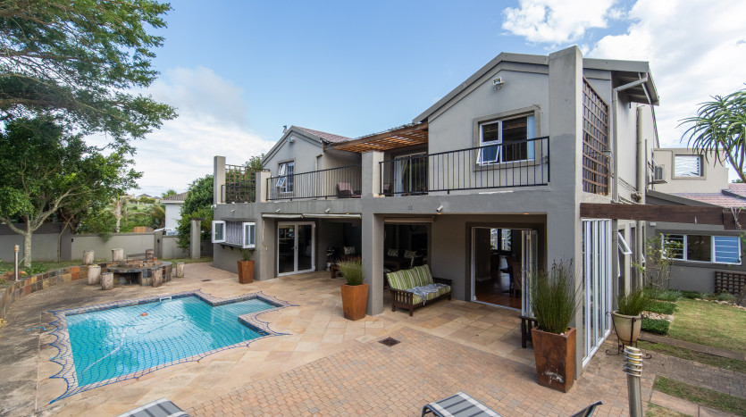 Equestrian Estate Living Property Images