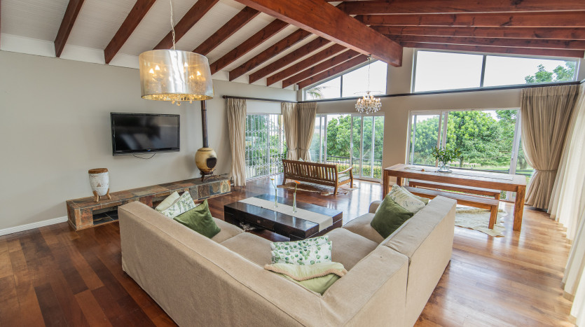 Equestrian Estate Living Property Images