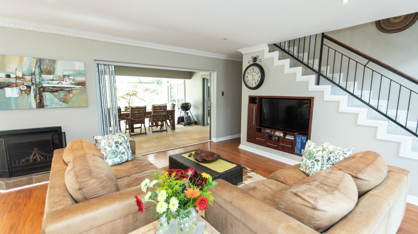 Equestrian Estate Living Property Images