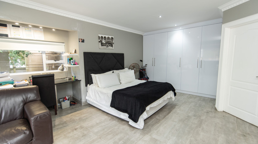 Equestrian Estate Living Property Images