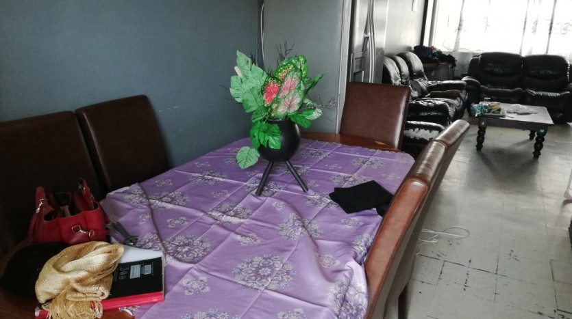 Convenient CBD Apartment with City and Bay Views Property Images