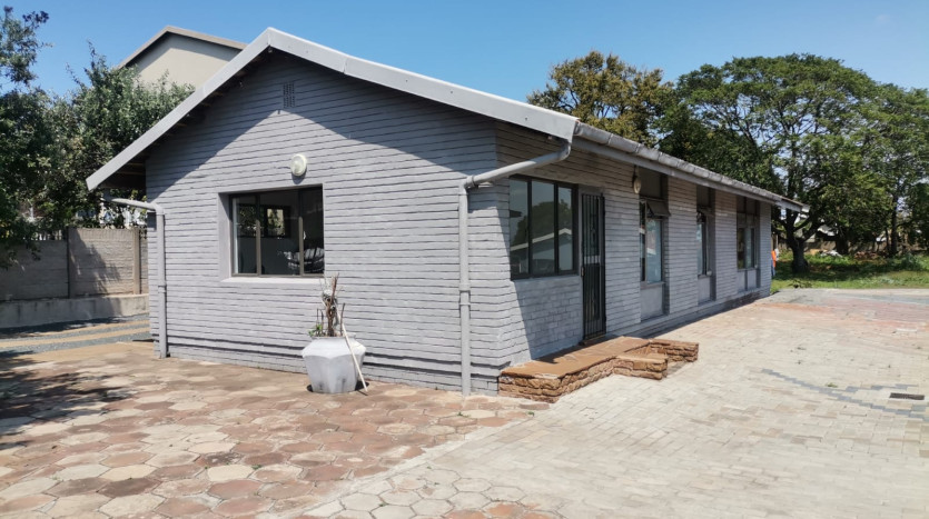 Lucrative Development Opportunity in Bluff Durban Property Images