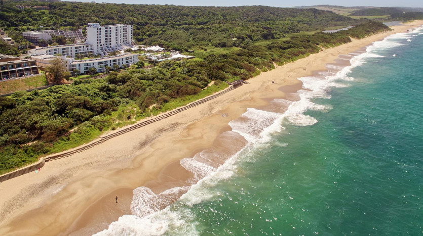 Seaside Serenity: Your Beachfront Retreat in Umhlanga Property Images