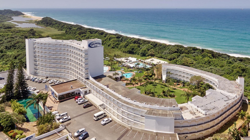 Seaside Serenity: Your Beachfront Retreat in Umhlanga Property Images