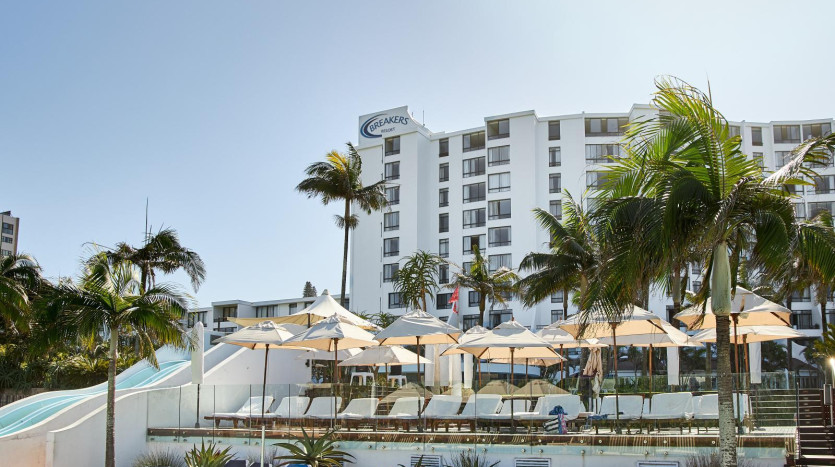 Seaside Serenity: Your Beachfront Retreat in Umhlanga Property Images