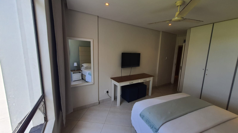 Seaside Serenity: Your Beachfront Retreat in Umhlanga Property Images