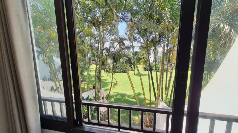 Seaside Serenity: Your Beachfront Retreat in Umhlanga Property Images