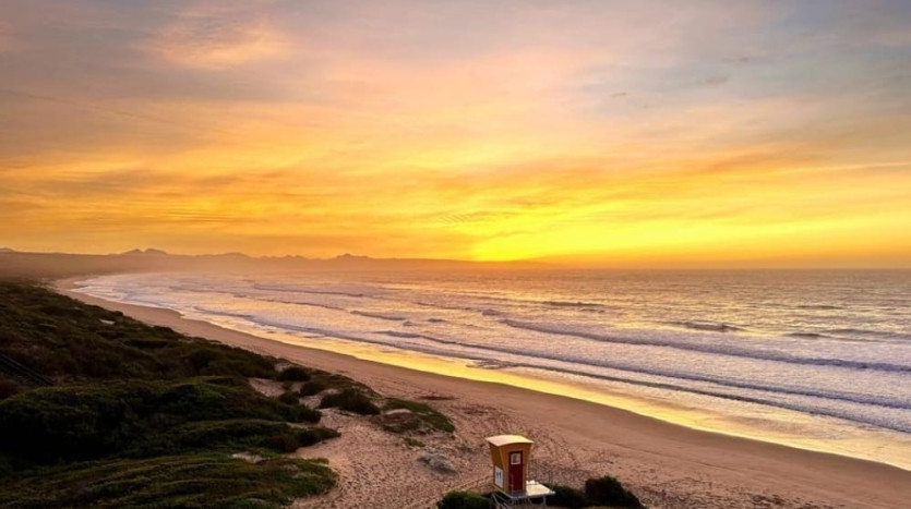 Live the Western Cape Coastal Dream: Build Your Paradise in Boggomsbaai! Property Images