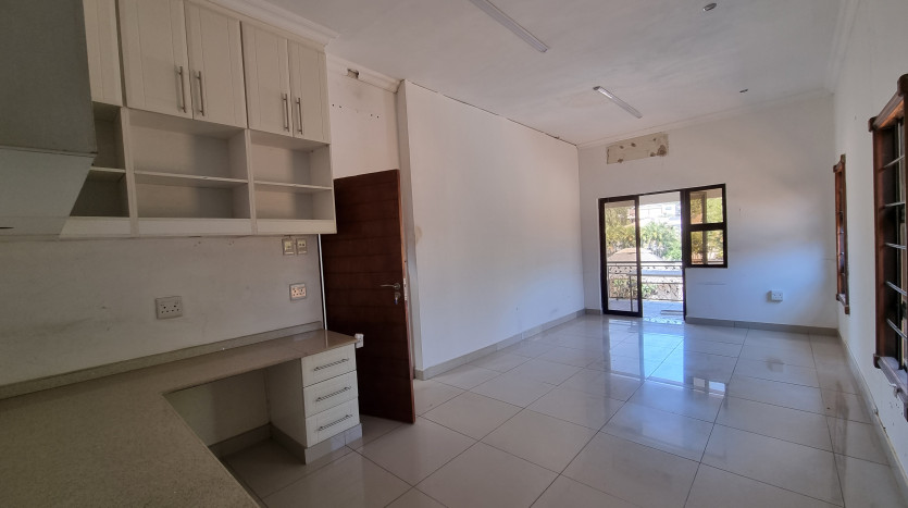 Stand-Alone Office Building and 3 Bedroom Home in Westville Property Images
