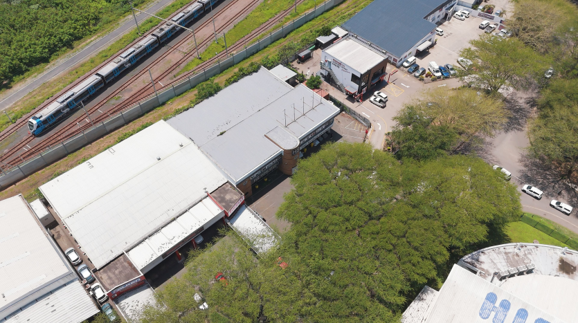 Prime Retail Property in Umgeni Business Park Property Images