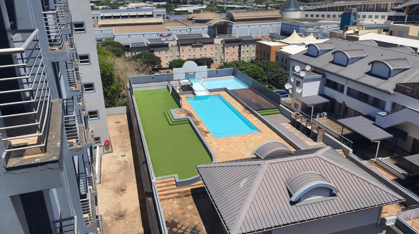 Exceptional executive apartment for sale in the heart of Gateway, Durban Property Images
