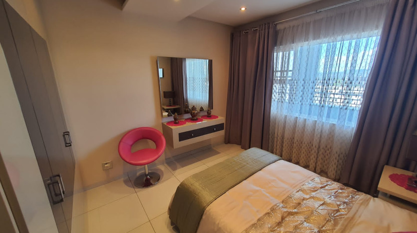 Exceptional executive apartment for sale in the heart of Gateway, Durban Property Images