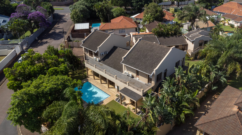 Beautiful Home in Durban North Property Images