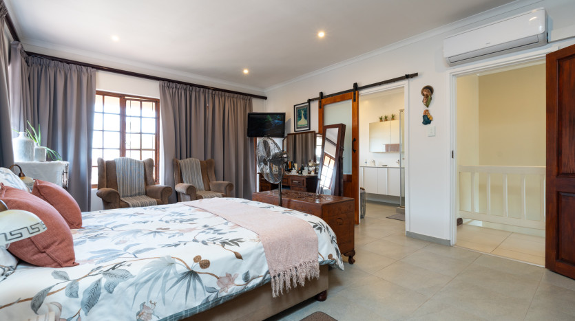 Beautiful Home in Durban North Property Images
