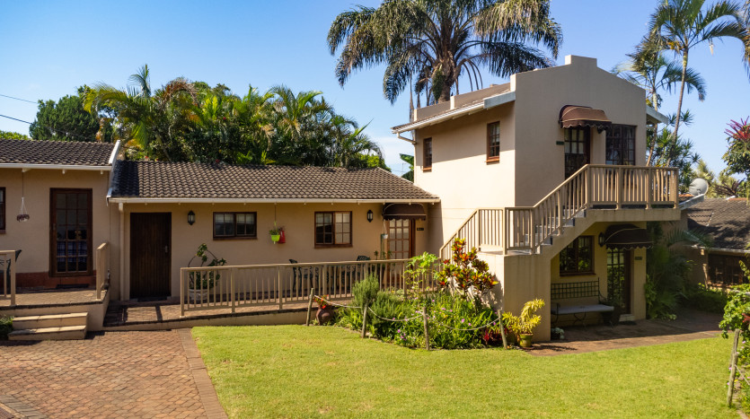 Beautiful Home in Durban North Property Images