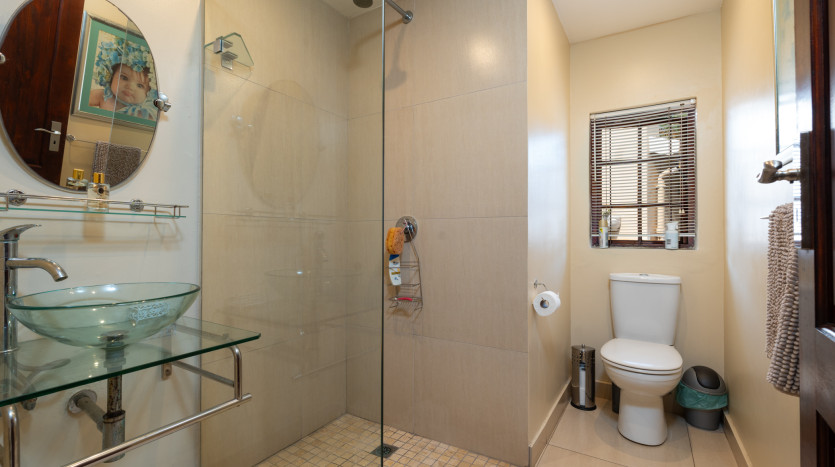 Beautiful Home in Durban North Property Images