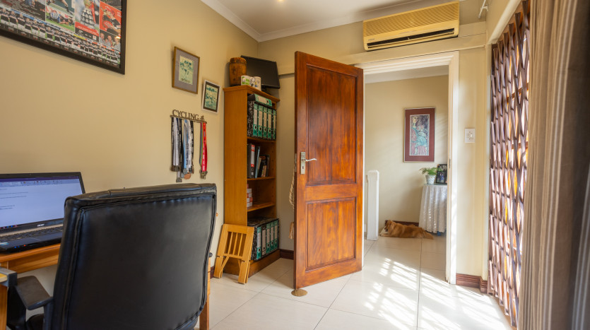 Beautiful Home in Durban North Property Images