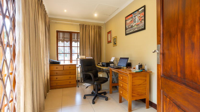 Beautiful Home in Durban North Property Images