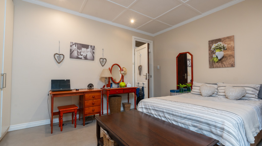 Beautiful Home in Durban North Property Images