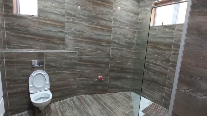 Newly Renovated Durban Beachfront Apartment Property Images