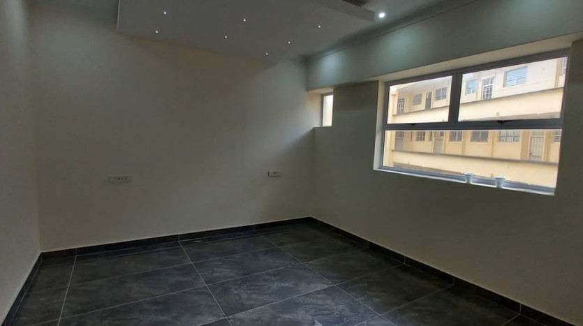 Newly Renovated Durban Beachfront Apartment Property Images