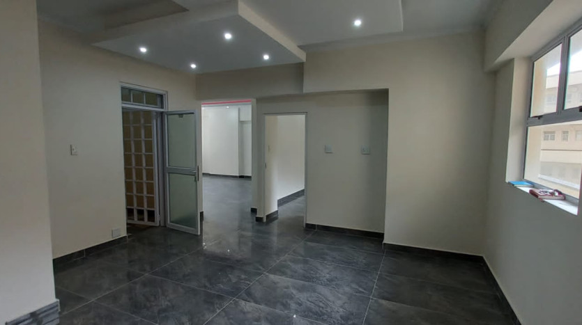 Newly Renovated Durban Beachfront Apartment Property Images