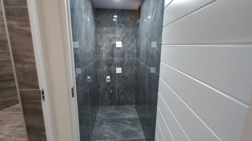 Newly Renovated Durban Beachfront Apartment Property Images