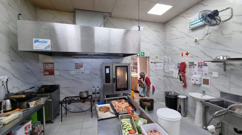 Retail Owned & Operated High Volume Service Station Property Images