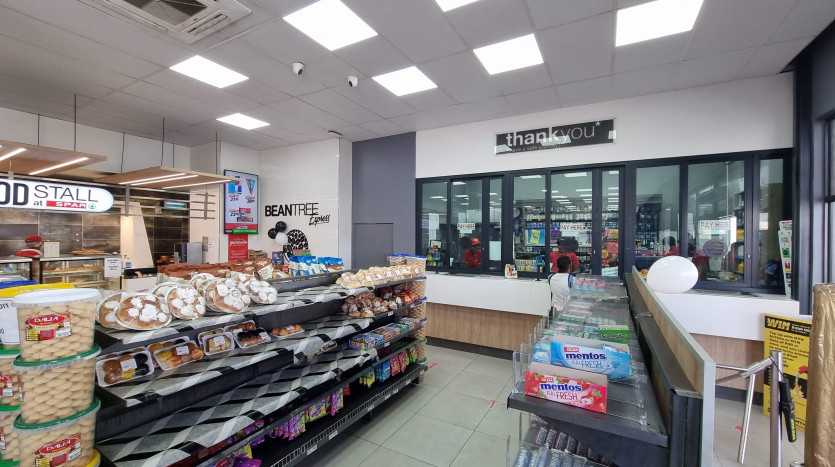 Retail Owned & Operated High Volume Service Station Property Images