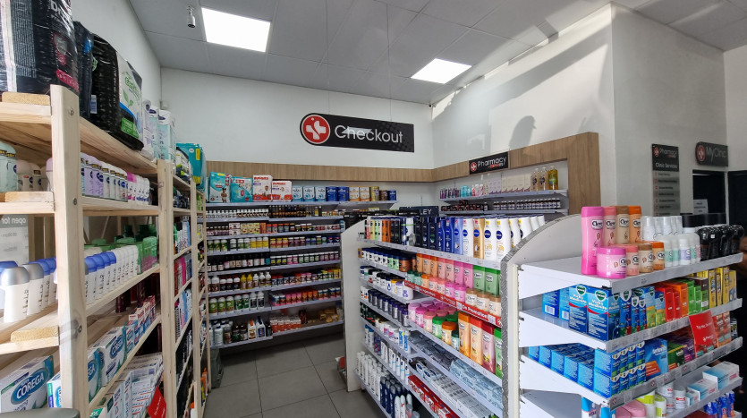 Retail Owned & Operated High Volume Service Station Property Images