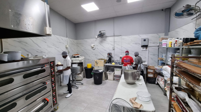 Retail Owned & Operated High Volume Service Station Property Images