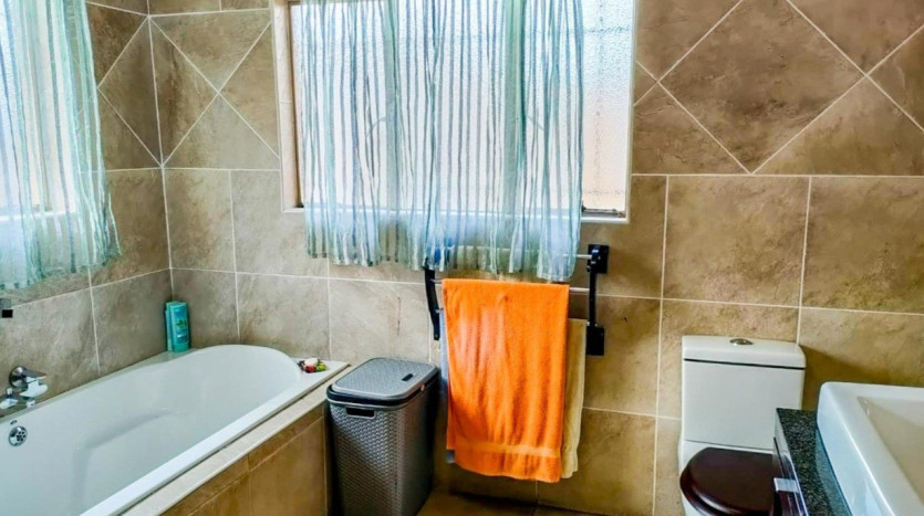 Space Galore In This Family Home In Beyers Park, Boksburg Property Images