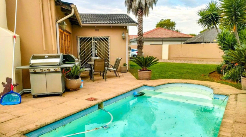Space Galore In This Family Home In Beyers Park, Boksburg Property Images
