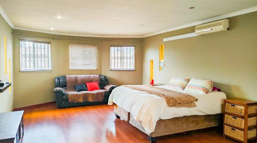 Space Galore In This Family Home In Beyers Park, Boksburg Property Images