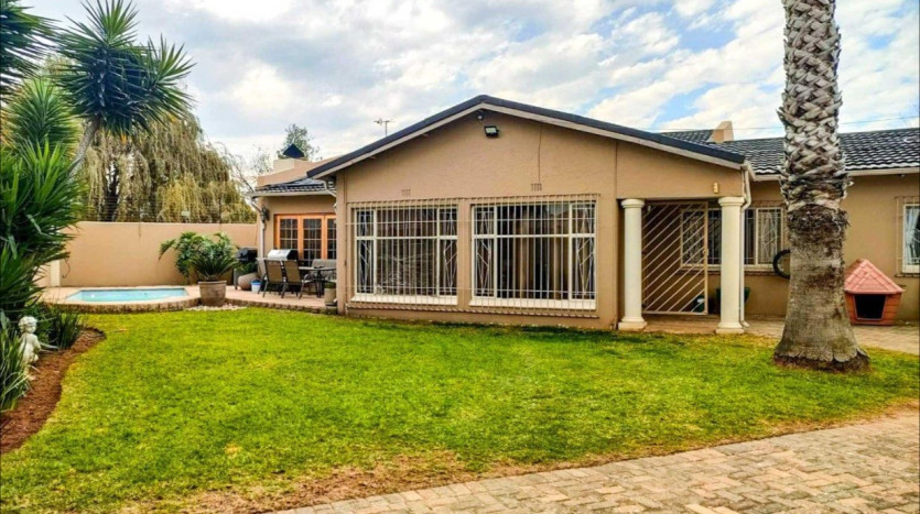 Space Galore In This Family Home In Beyers Park, Boksburg Property Lead Image