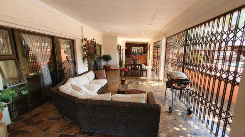 Two Homes in Bendor Park Property Images