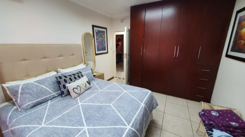 Two Homes in Bendor Park Property Images