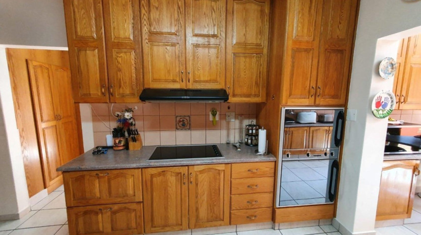 Two Homes in Bendor Park Property Images
