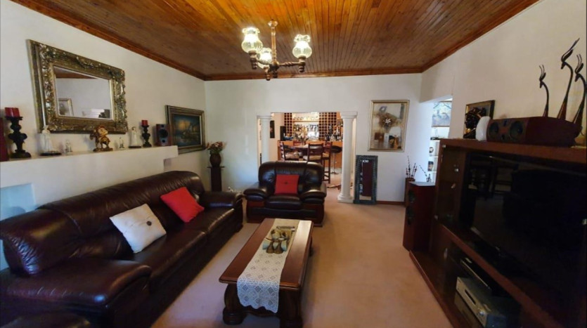 Two Homes in Bendor Park Property Images