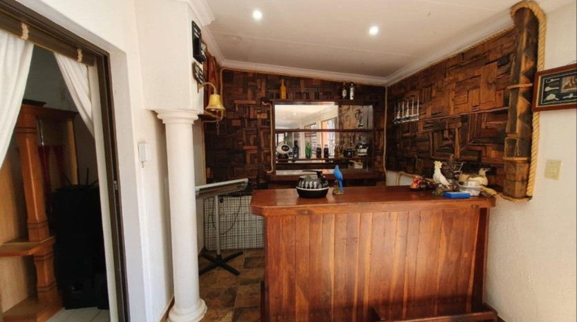 Two Homes in Bendor Park Property Images