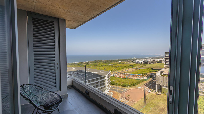 Live At The Most Premium Address In Umhlanga Rocks. Property Images