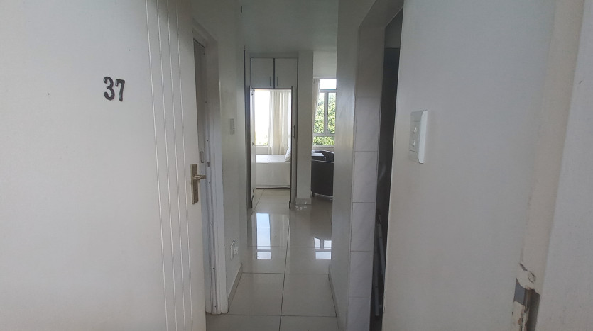 Convenient Apartment in the Heart of Durban’s Vibrant Social Scene Property Images