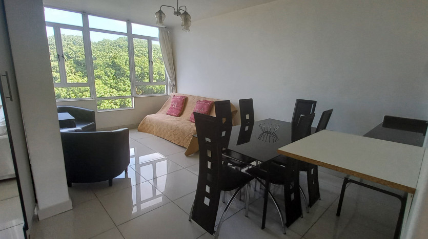 Convenient Apartment in the Heart of Durban’s Vibrant Social Scene Property Images