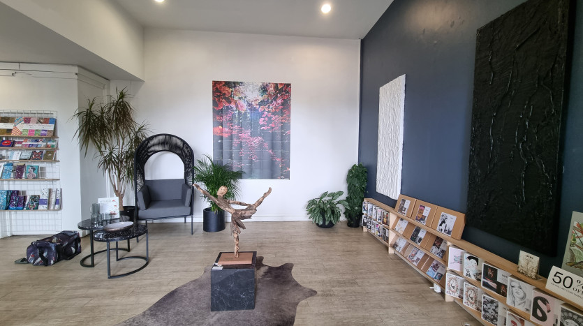 Upmarket Retail Unit Opposite Oceans Mall In Umhlanga Property Images