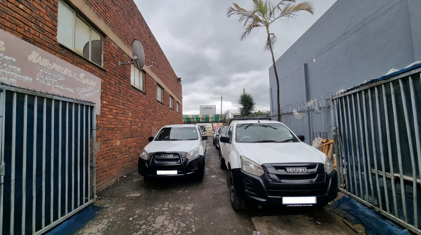 Tenanted Retail Property within Pinetown Taxi Rank Precinct Property Images