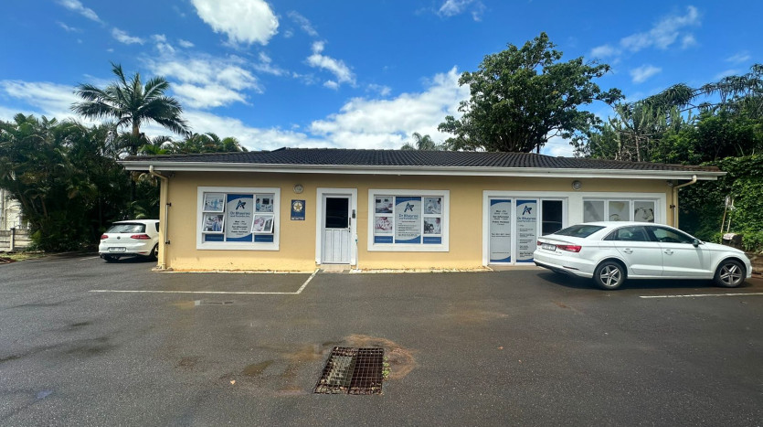 High Exposure Commercial Property Property Images