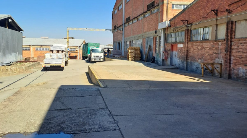 ± 17 Ha Industrial Park In Ladysmith Property Images