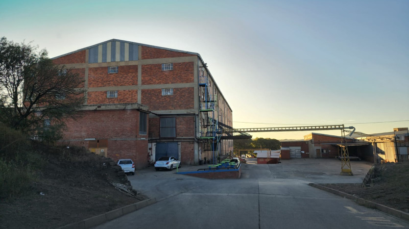 ± 17 Ha Industrial Park In Ladysmith Property Images